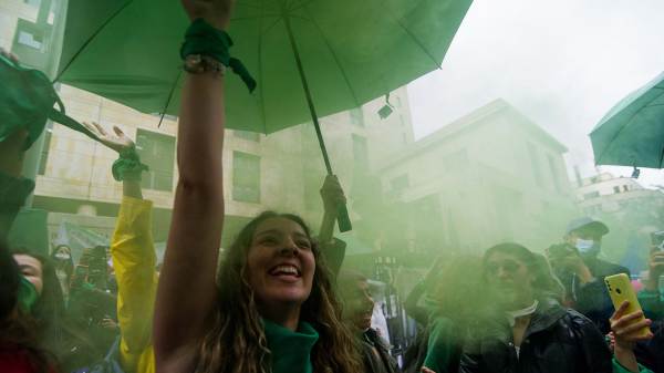 Pro-choice movements celebrate outside in support of the decriminalization of abortions from the penal code.